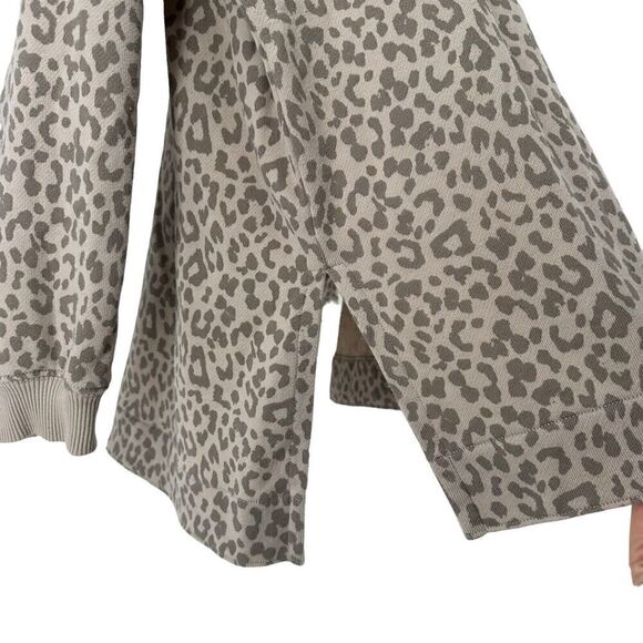 American Eagle Jegging Fit Pullover Sweatshirt Animal Print Size S Relaxed Fit - Picture 2 of 7